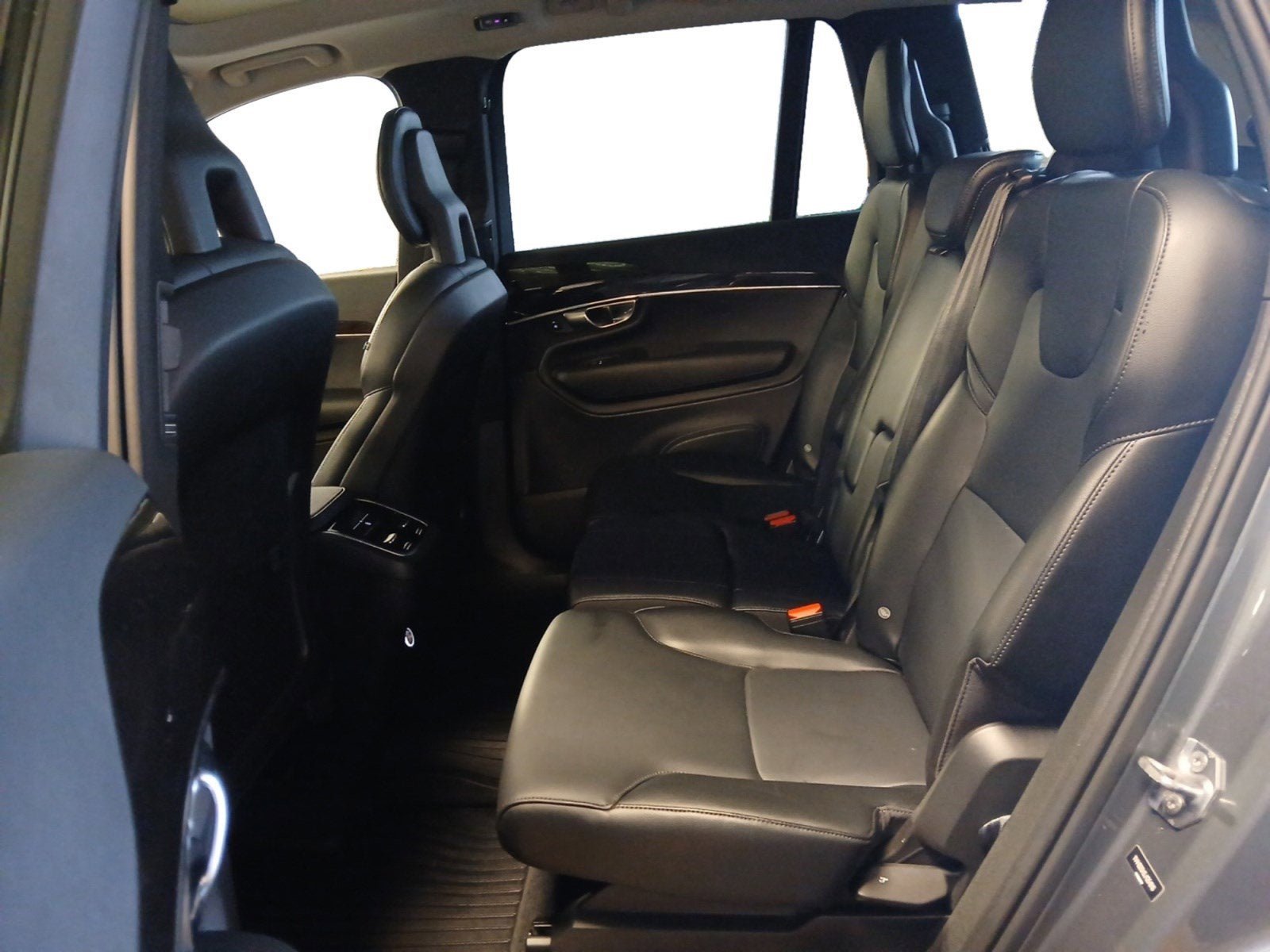 2018 Volvo XC90 Momentum