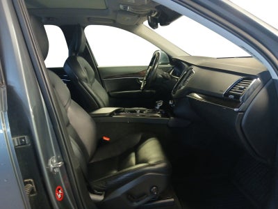 2018 Volvo XC90 Momentum
