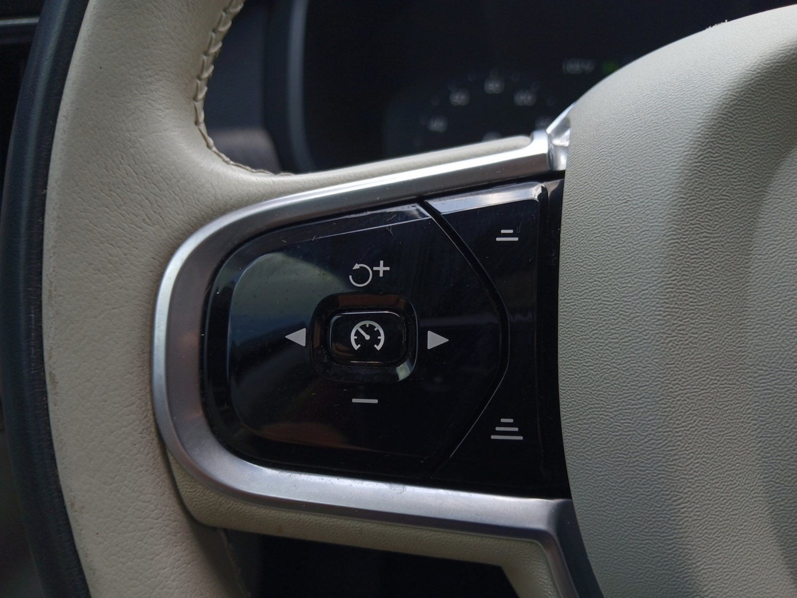 2019 Volvo V90 Cross Country T6 AWD