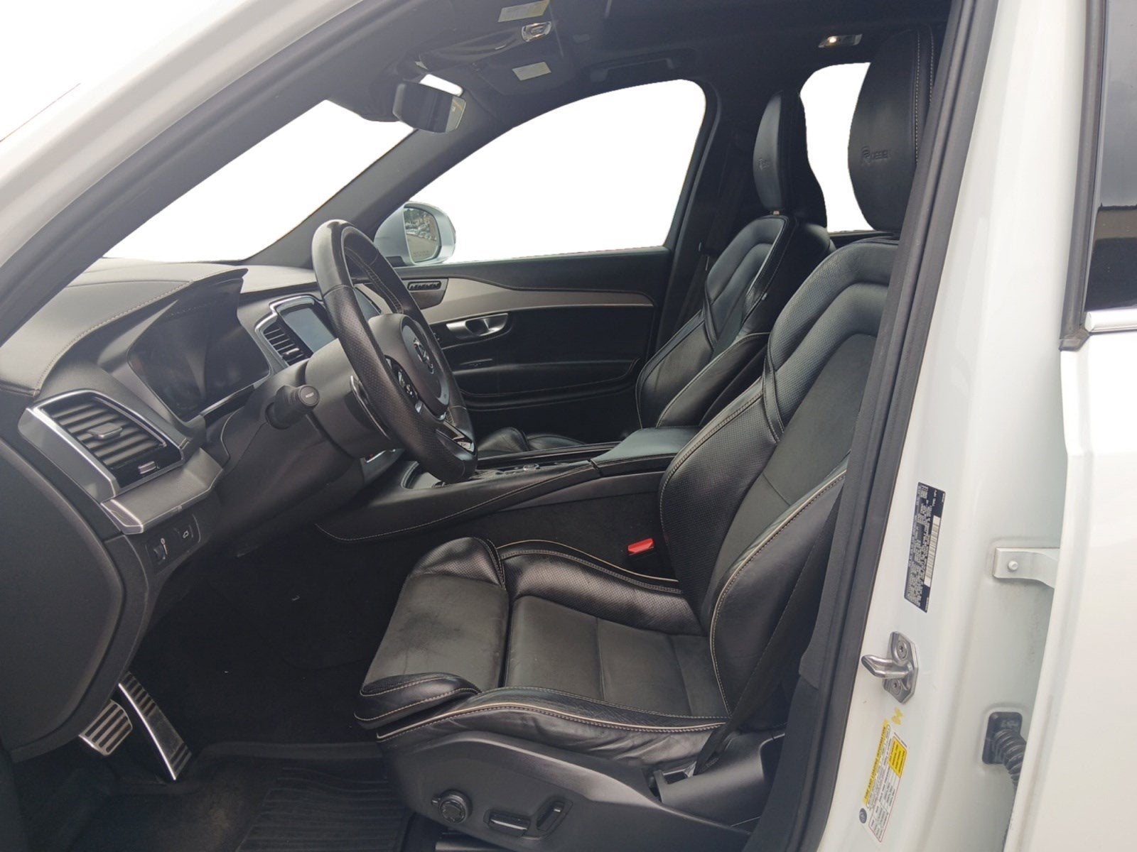 2019 Volvo XC90 R-Design