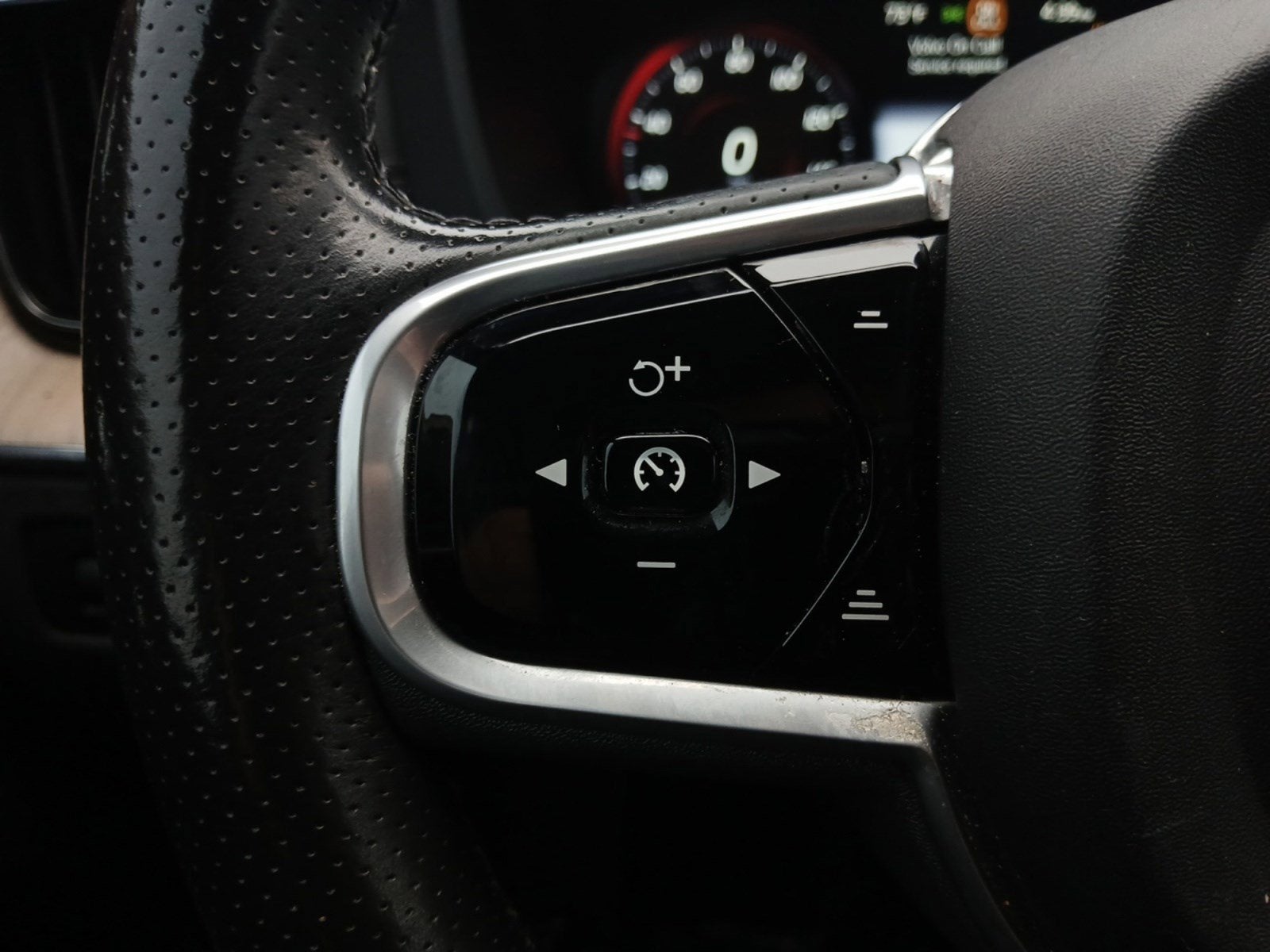 2018 Volvo XC60 Inscription