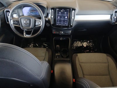 2024 Volvo XC40 B5 Core
