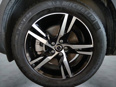 2024 Volvo XC40 B5 Core