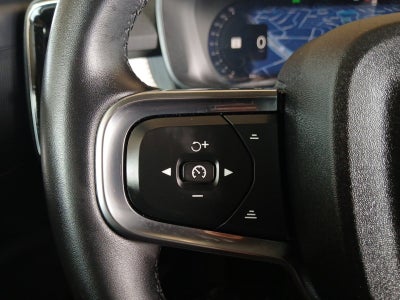 2024 Volvo XC40 B5 Core