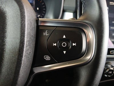 2024 Volvo XC40 B5 Core