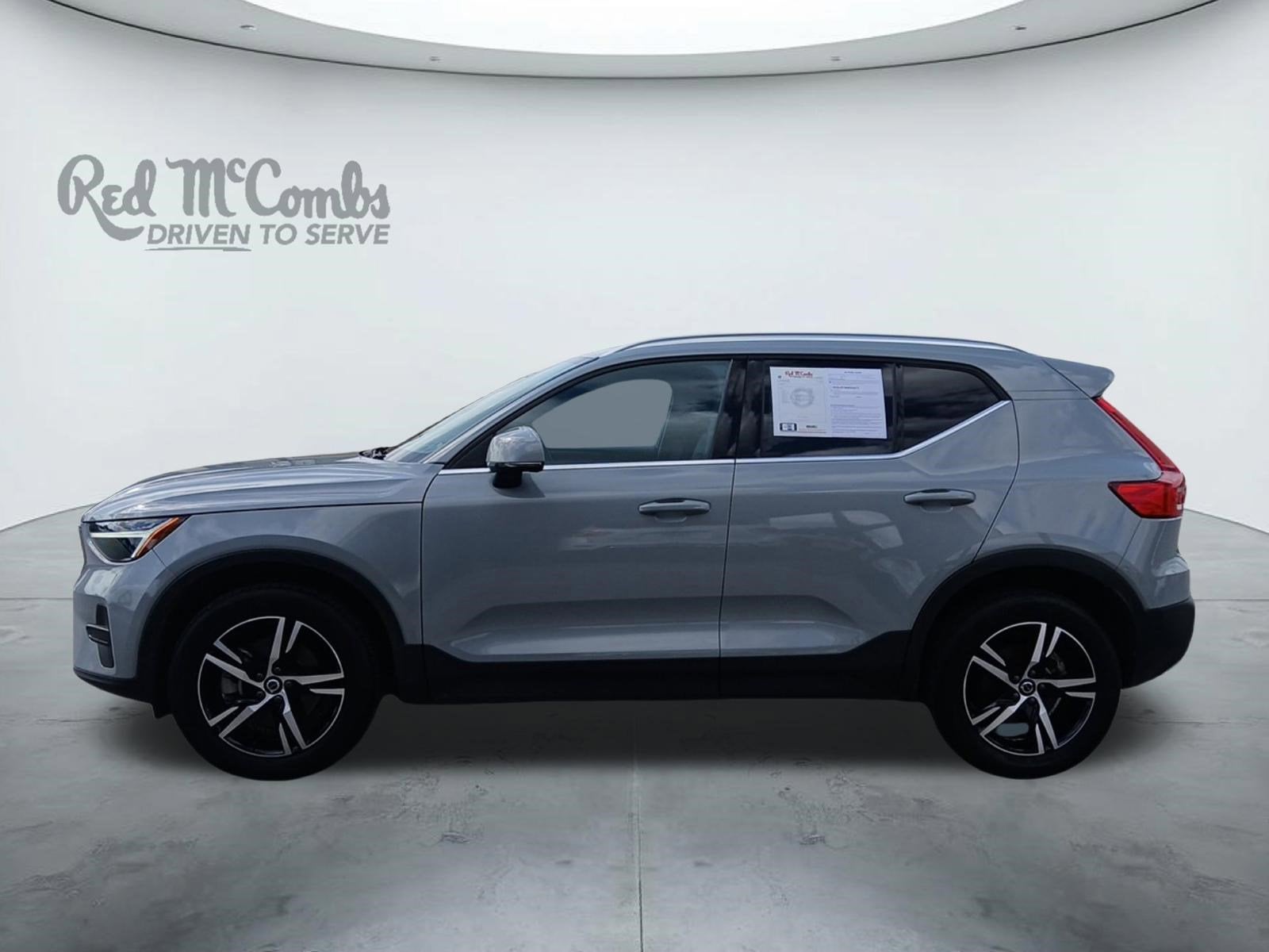 2024 Volvo XC40 B5 Core