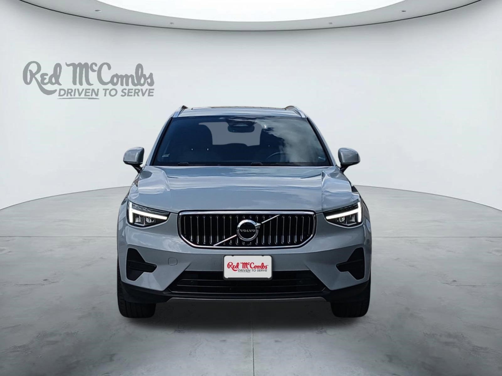 2024 Volvo XC40 B5 Core