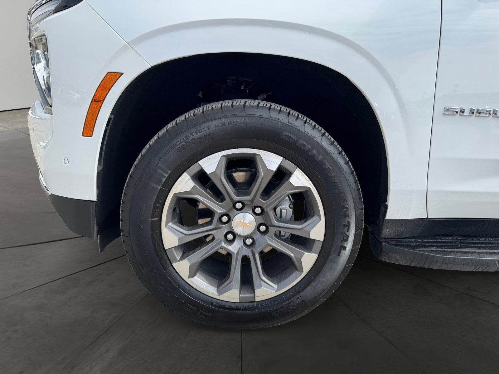 2025 Chevrolet Suburban LS