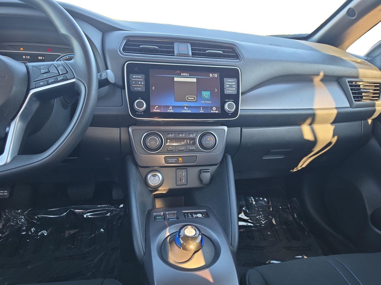 2025 Nissan LEAF S