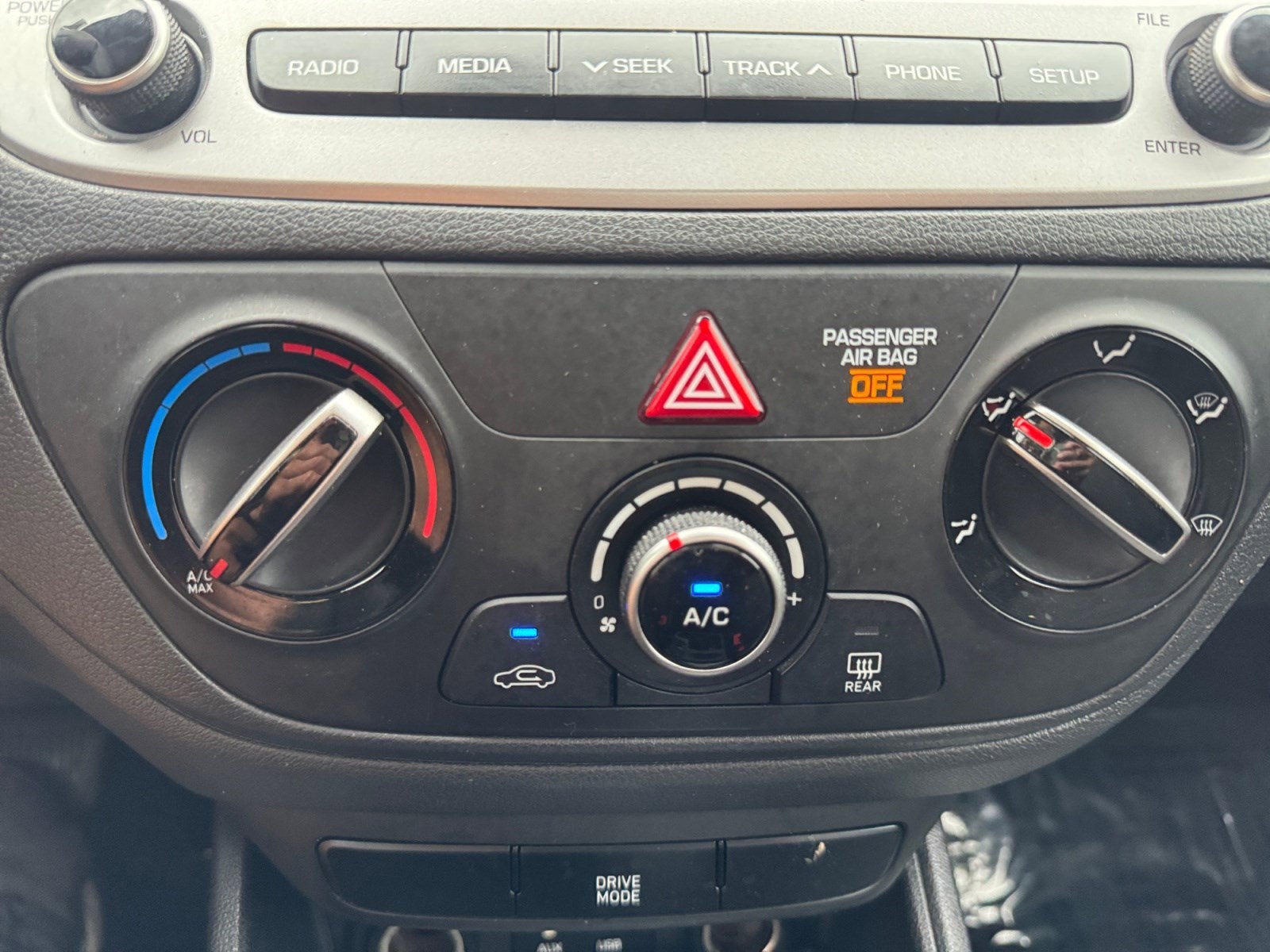 2022 Hyundai Accent SE