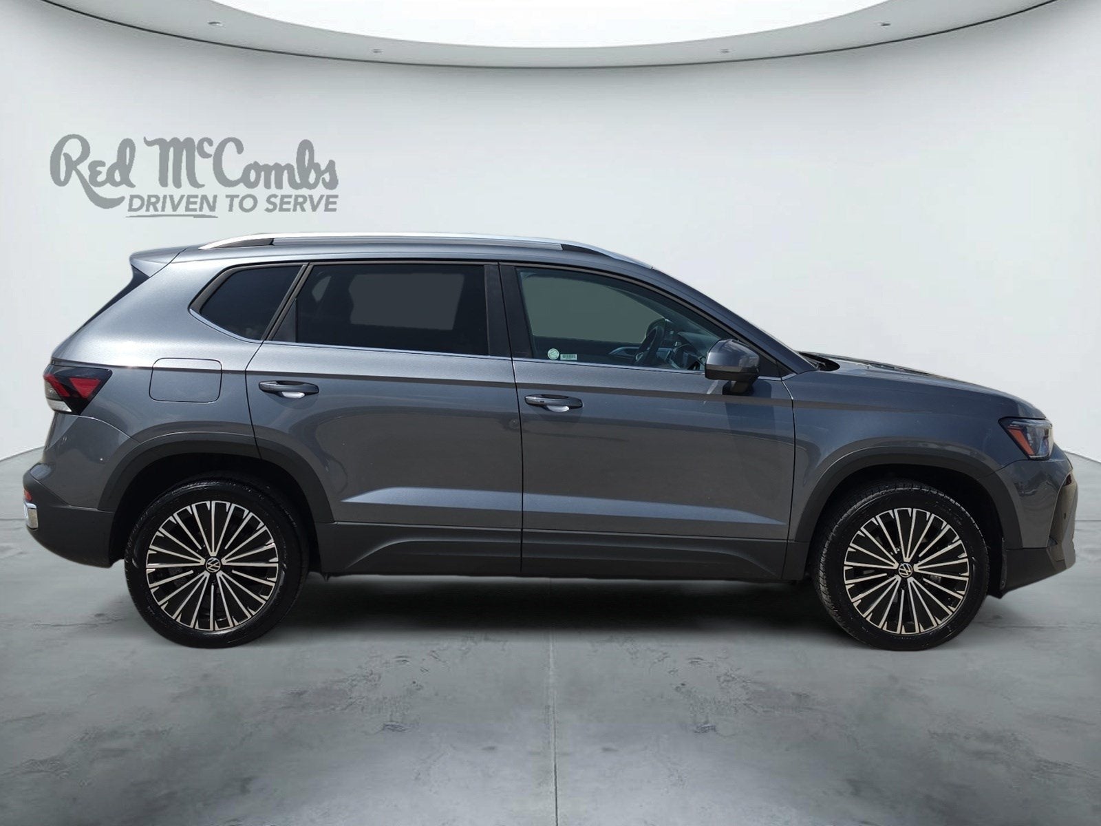 2025 Volkswagen Taos SE