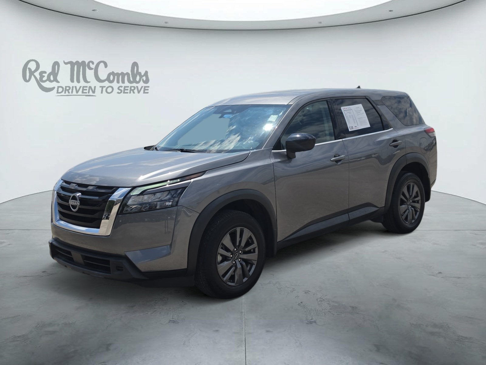2024 Nissan Pathfinder S