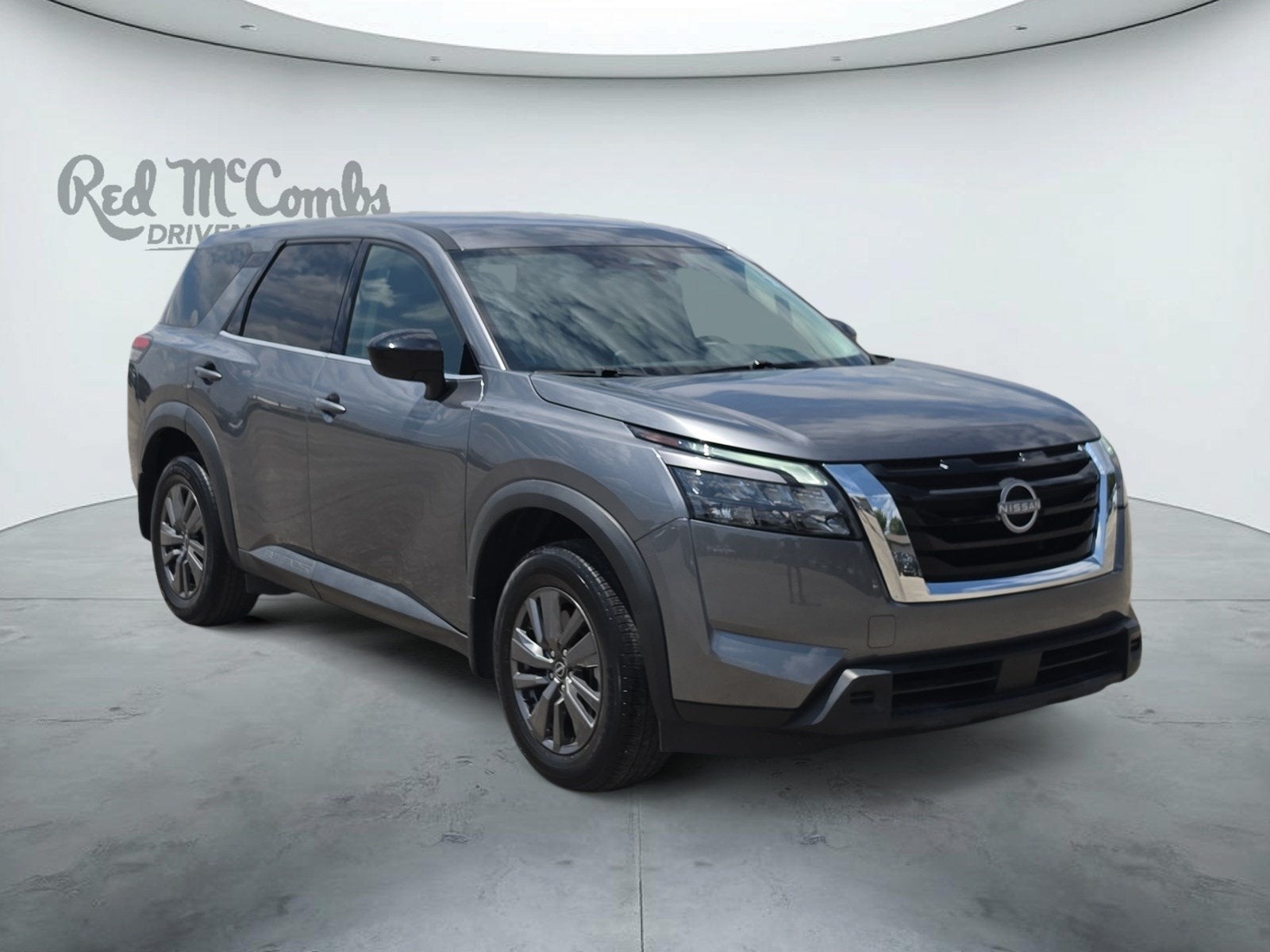 2024 Nissan Pathfinder S