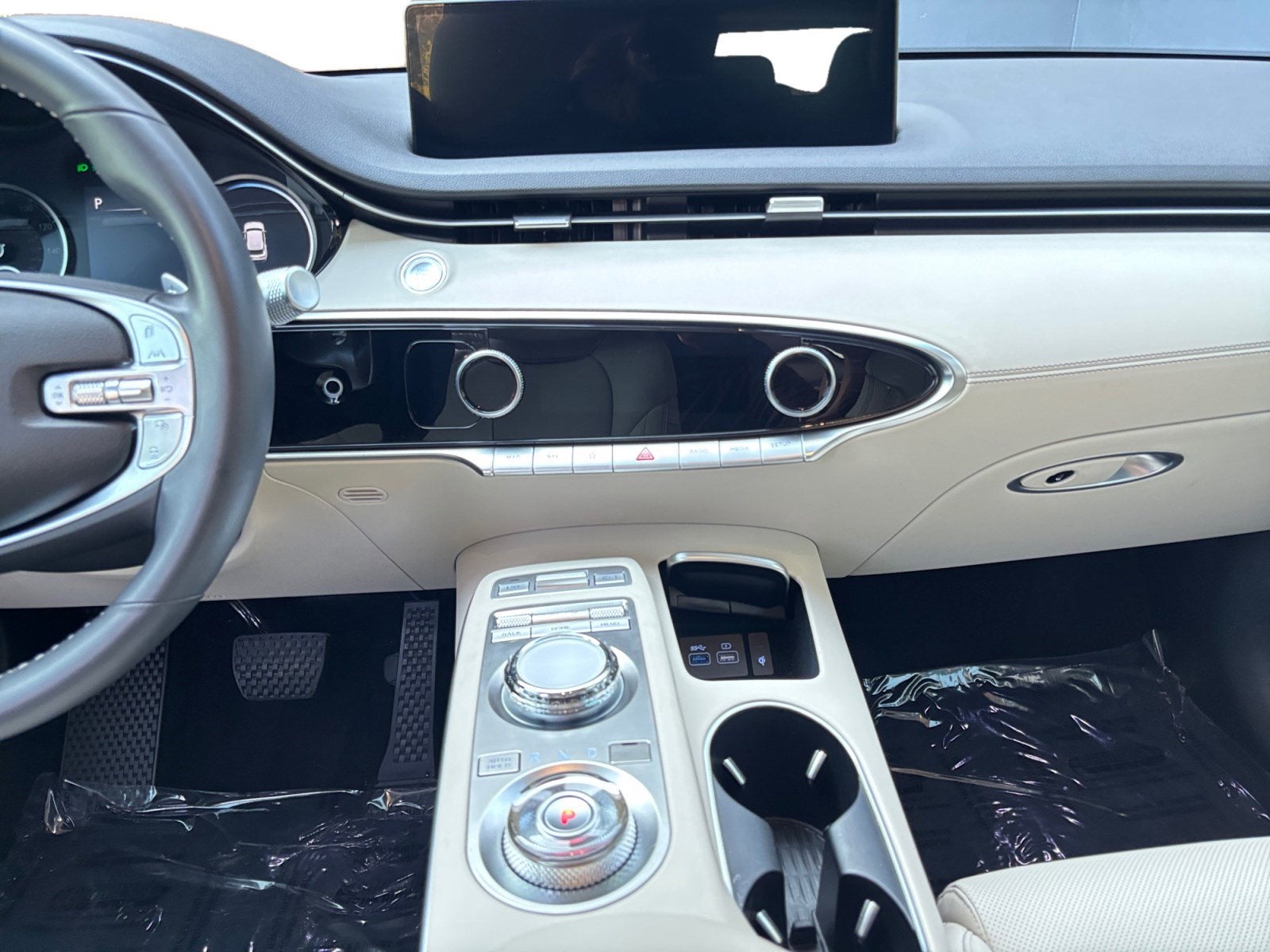 2025 Genesis GV70 2.5T