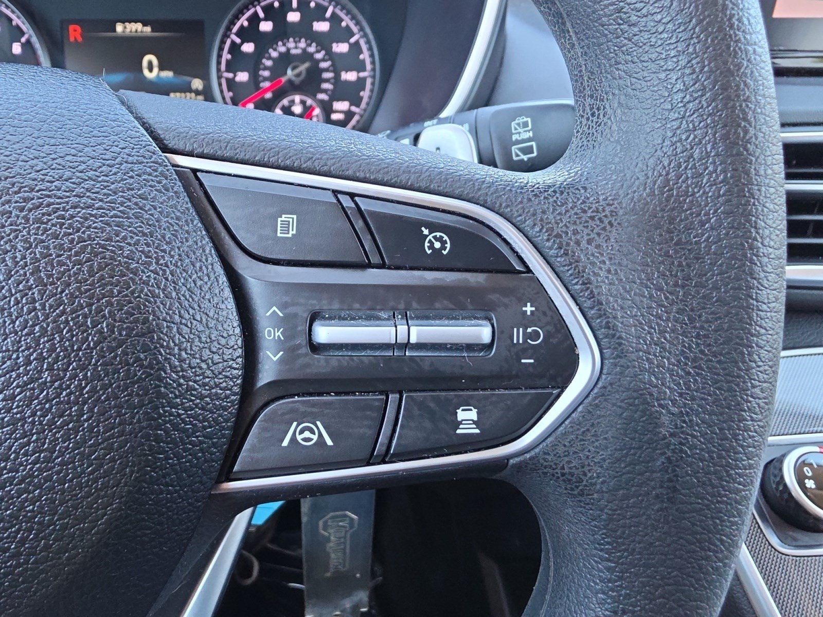 2023 Hyundai Santa Fe SE