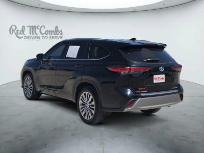 2023 Toyota Highlander Hybrid Platinum