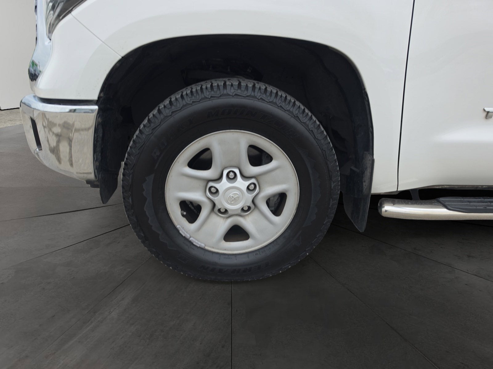 2020 Toyota Tundra 2WD SR5