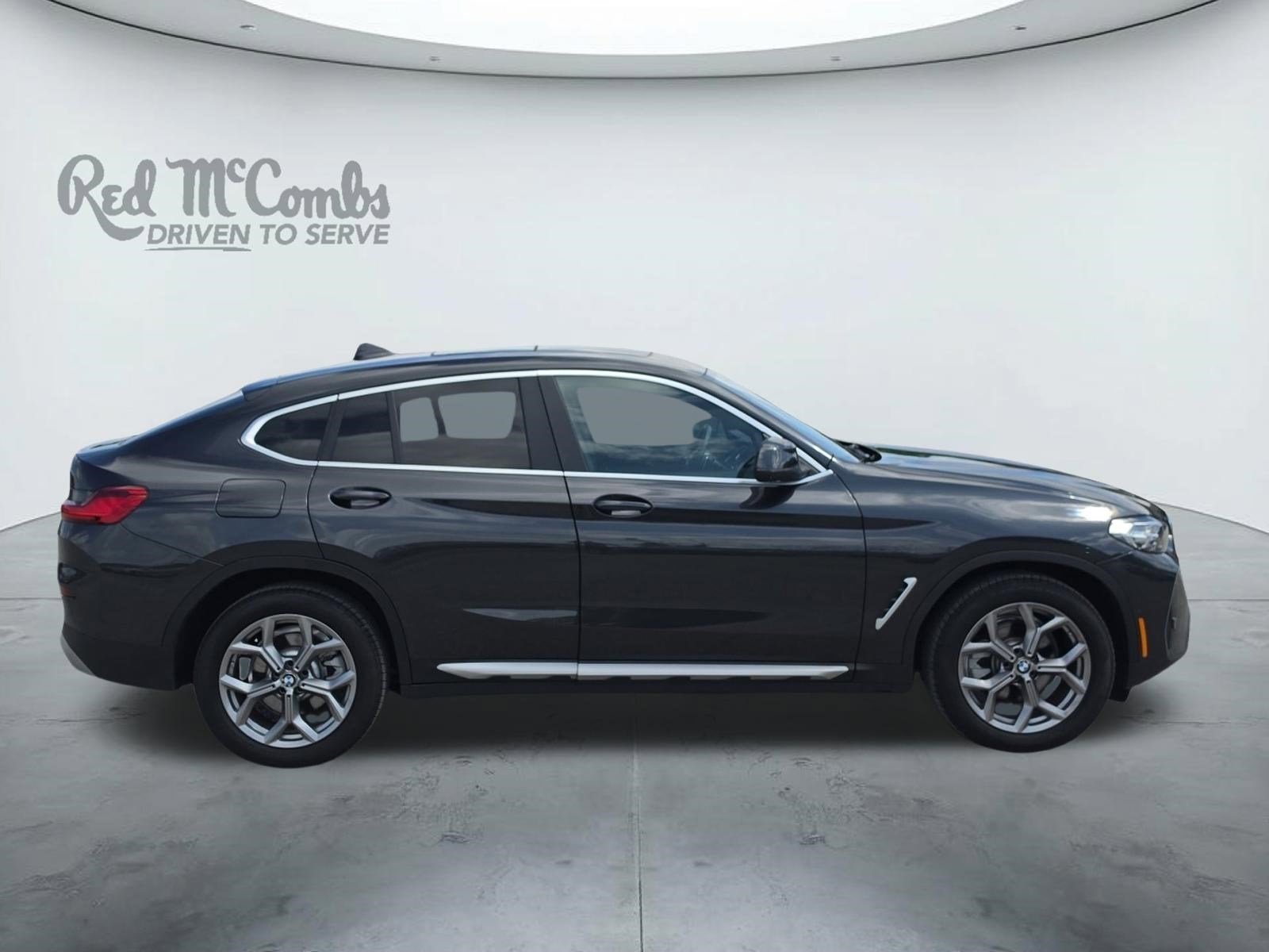 2025 BMW X4 xDrive30i