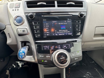 2017 Toyota Prius v Five