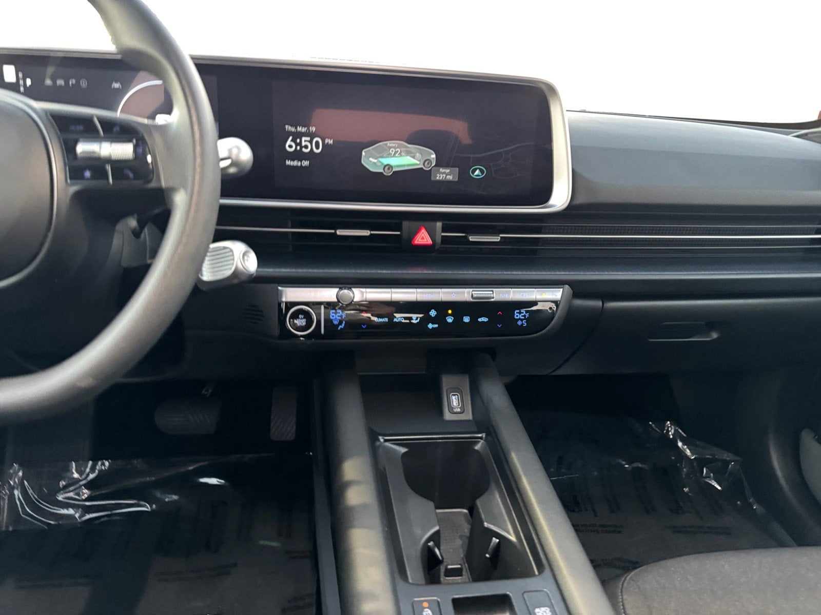 2025 Hyundai IONIQ 6 SE Standard Range