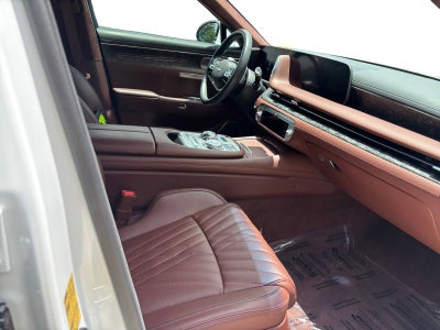 2024 Genesis G90 e-SC