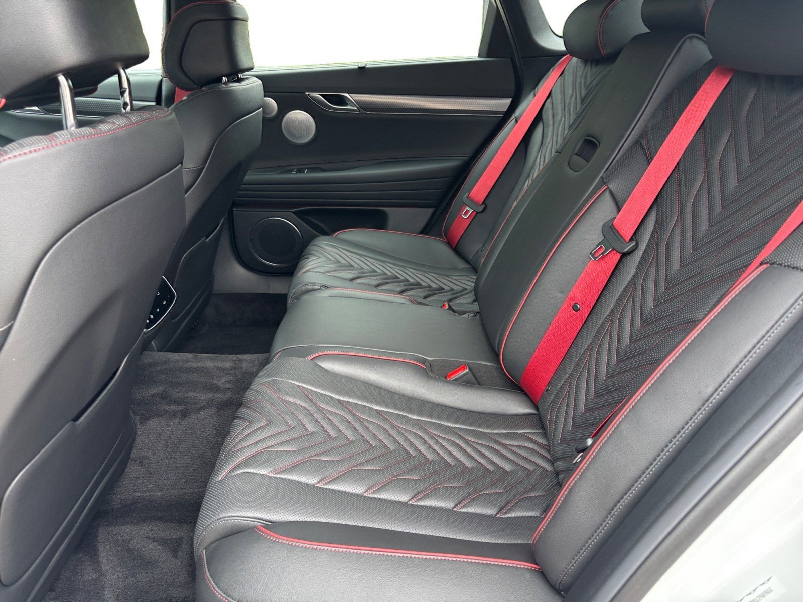 2025 Genesis G80 3.5T Sport Advanced