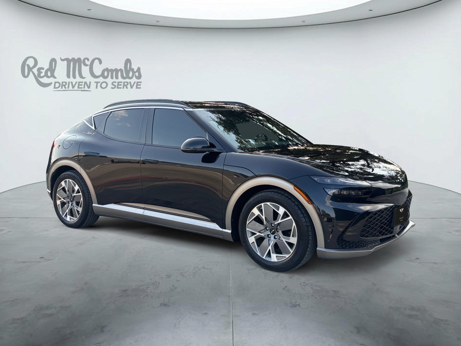 2024 Genesis GV60 Standard