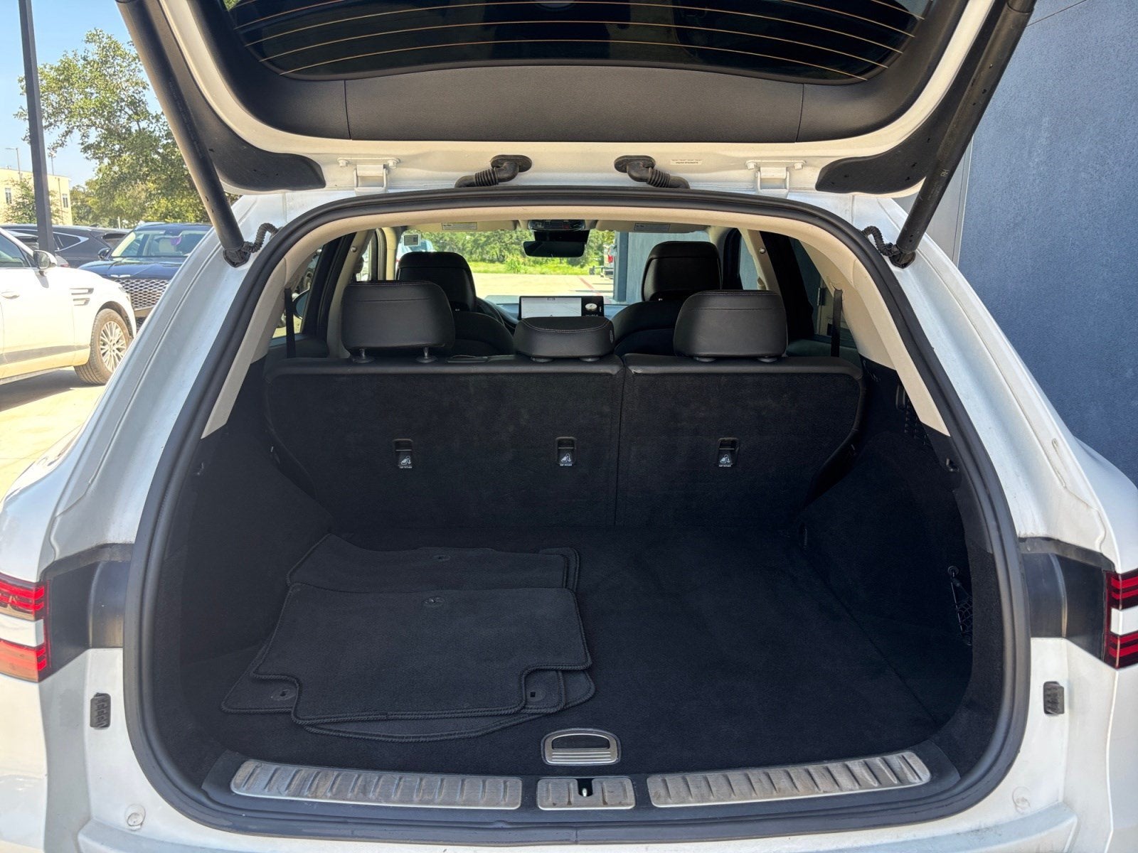 2025 Genesis GV70 2.5T