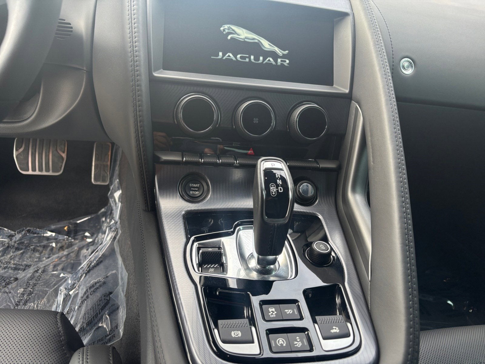 2024 Jaguar F-TYPE R-Dynamic