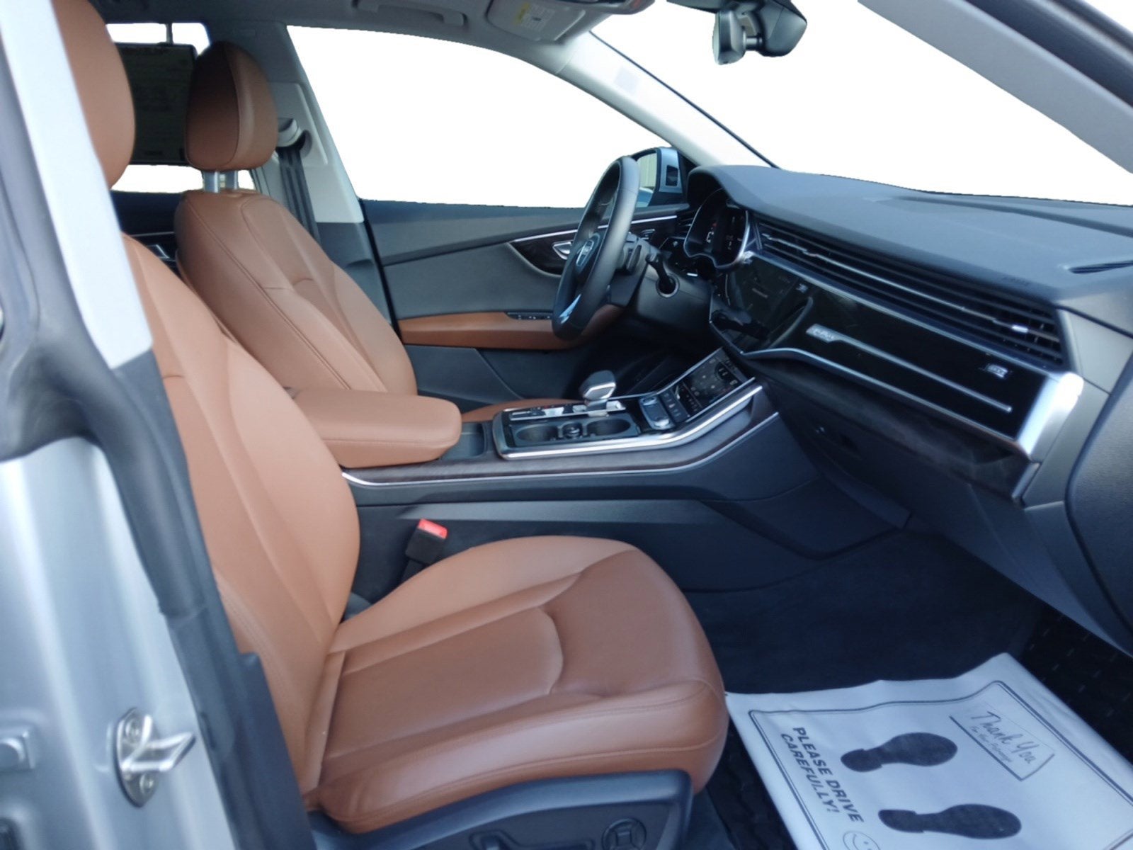 2022 Audi Q8 Premium Plus