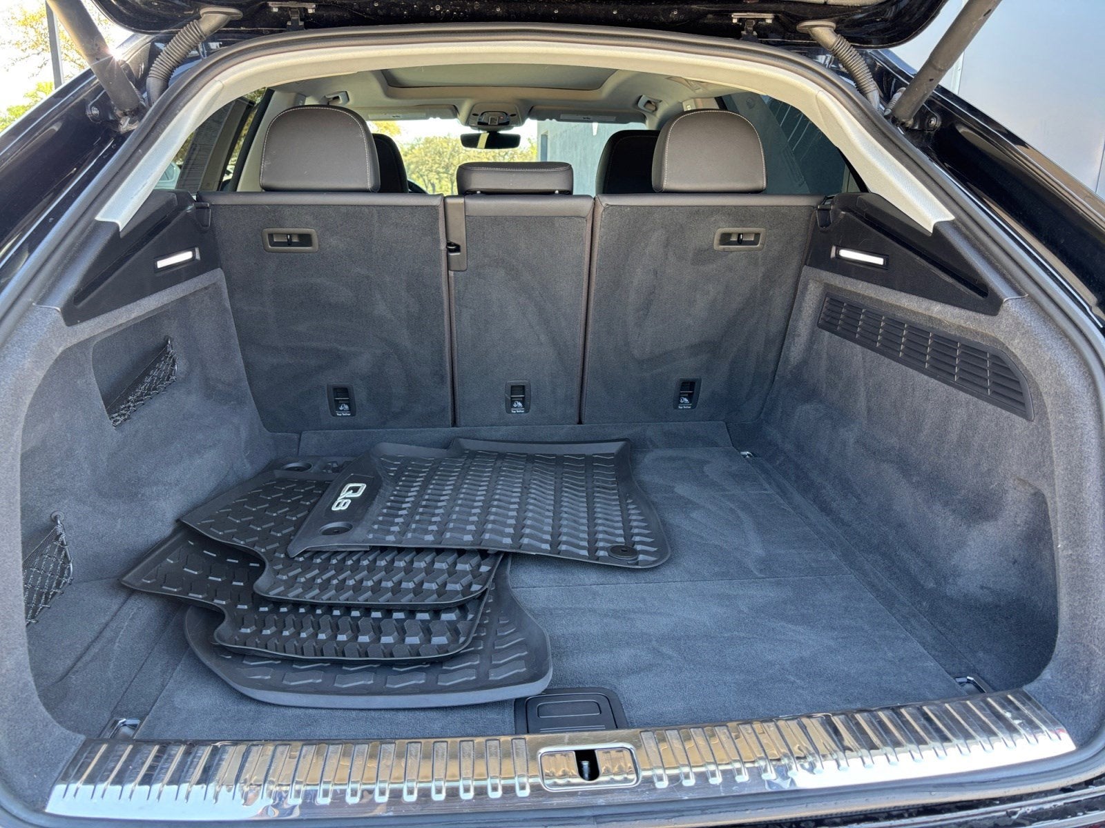 2021 Audi Q8 Premium Plus