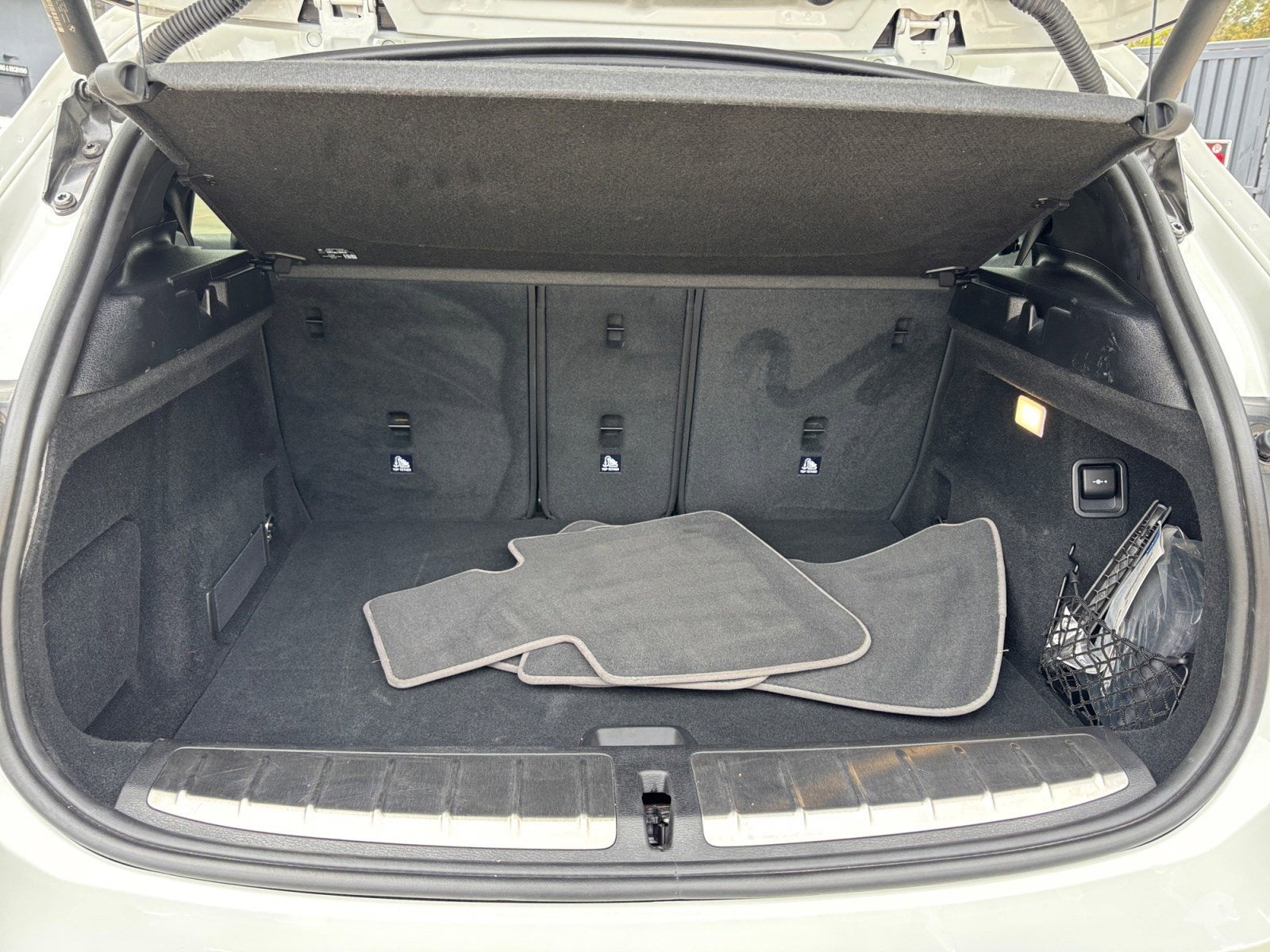 2023 BMW X2 sDrive28i