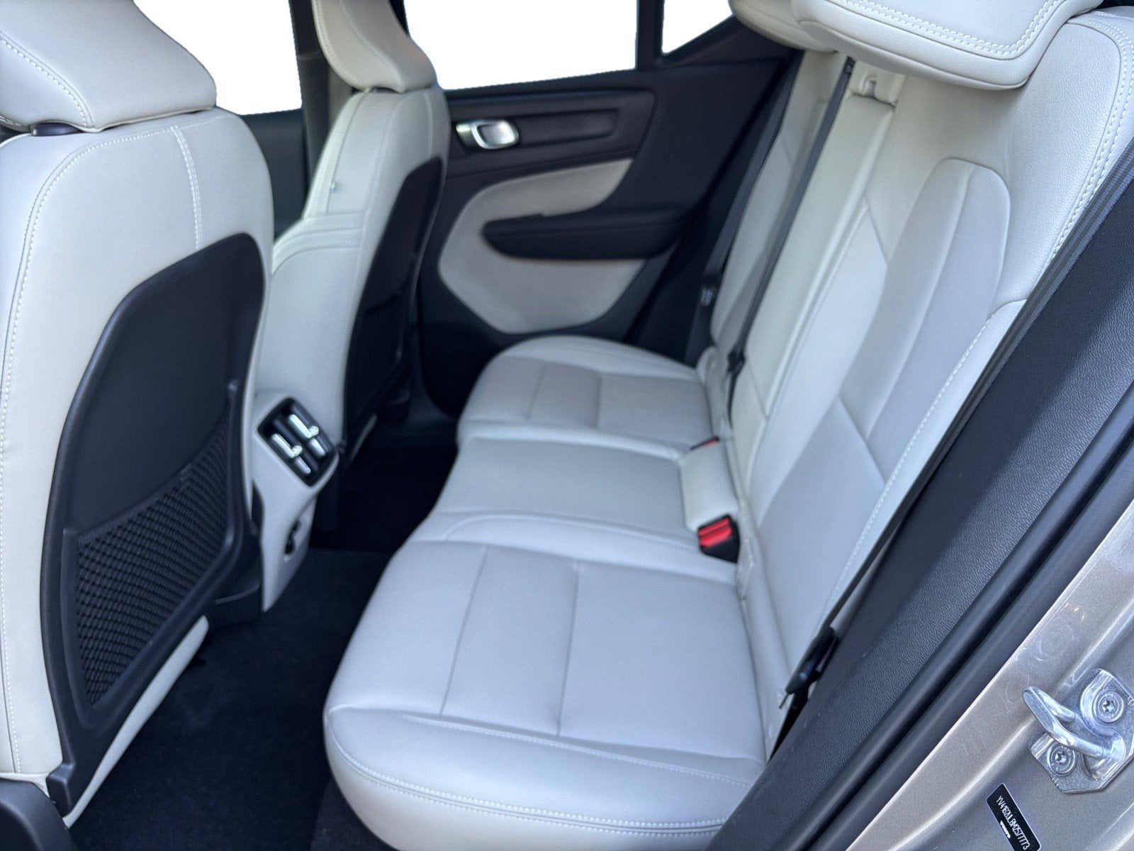 2021 Volvo XC40 Inscription
