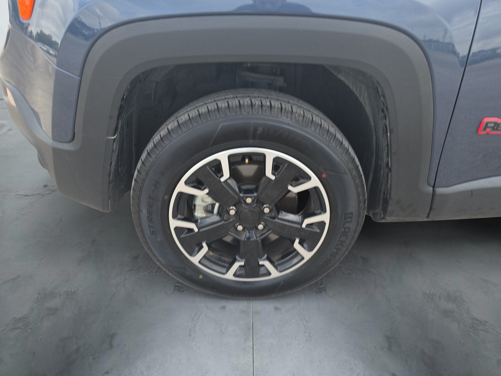 2023 Jeep Renegade Trailhawk