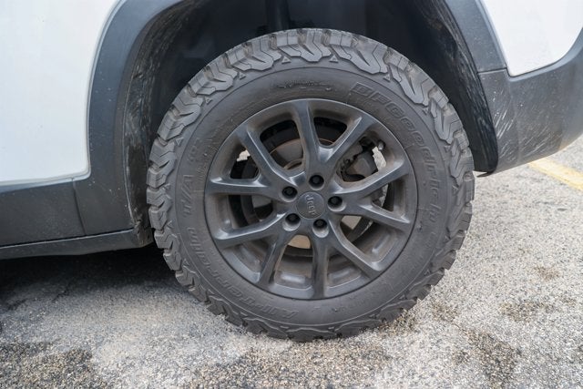 2017 Jeep Cherokee Sport