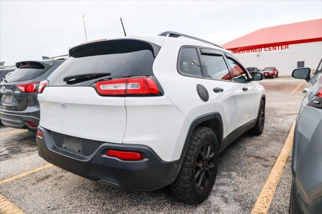 2017 Jeep Cherokee Sport