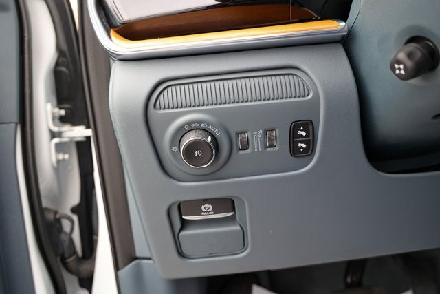 2024 Jeep Grand Wagoneer Series III