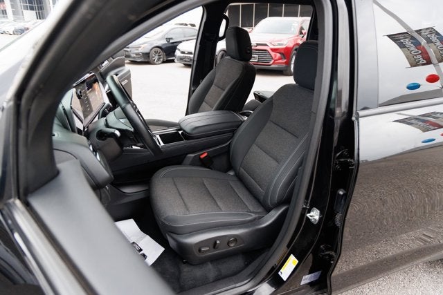 2025 Chevrolet Traverse FWD LT