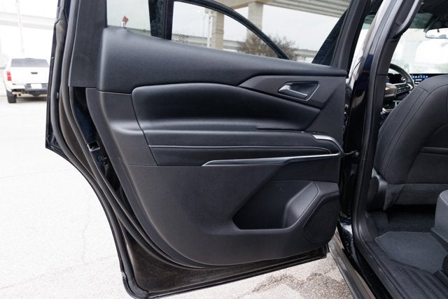 2025 Chevrolet Traverse FWD LT