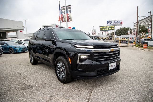 2025 Chevrolet Traverse FWD LT