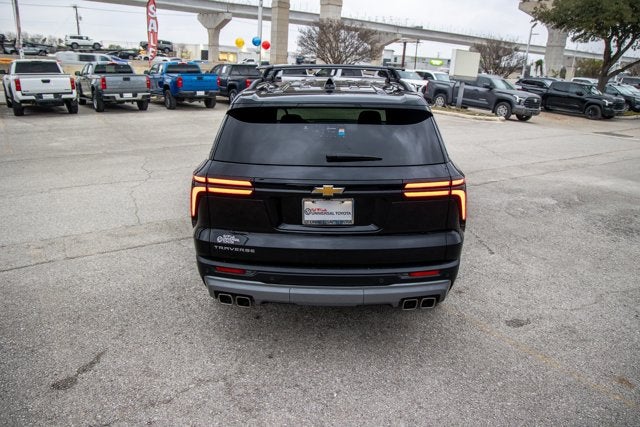 2025 Chevrolet Traverse FWD LT