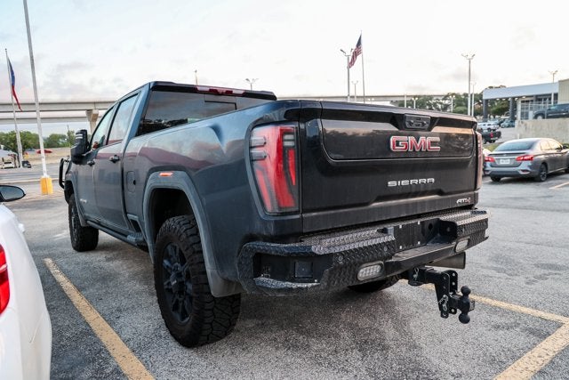 2024 GMC Sierra HD AT4