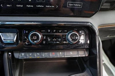 2024 GMC Sierra HD AT4