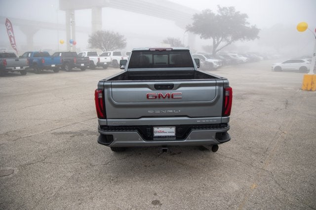 2024 GMC Sierra HD Denali