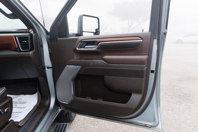 2024 GMC Sierra HD Denali