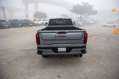 2024 GMC Sierra HD Denali