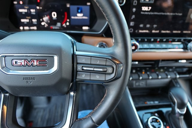 2025 GMC Canyon 4WD AT4