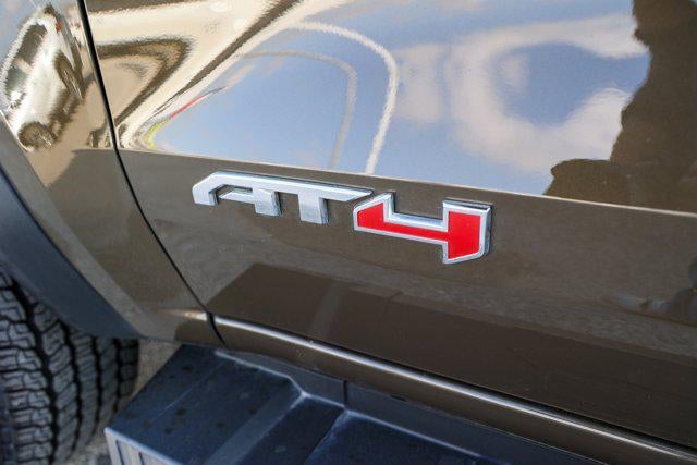 2025 GMC Canyon 4WD AT4