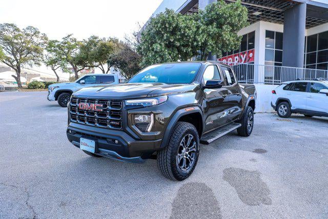 2025 GMC Canyon 4WD AT4