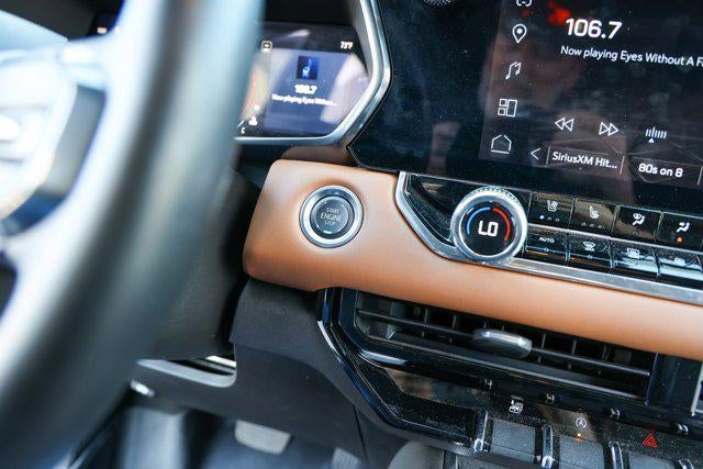 2025 GMC Canyon 4WD AT4